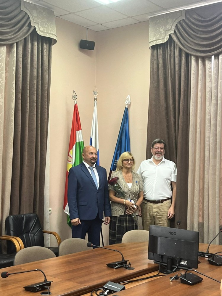 Медаль "65 лет Обнинску" Медаль "65 лет Обнинску"